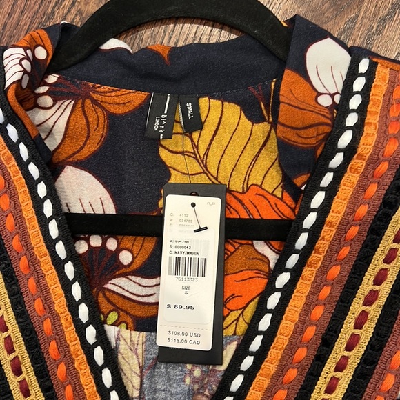 Blink, London Top Size S Navy, with floral pattern - Picture 5 of 6